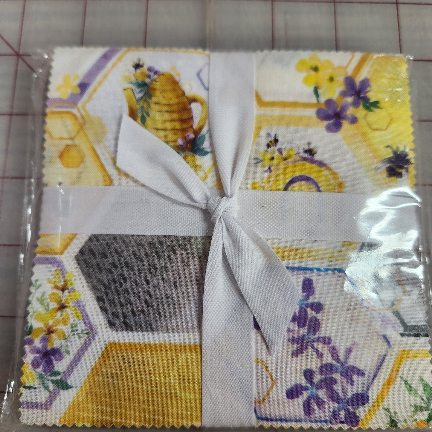 Welcome To Our Hive 5" Charm Pack, Camelot